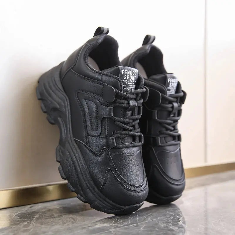 Weiße Plateau-Turnschuhe für Frauen, vulkanisierte Schnürschuhe mit dickem Boden, Pu-Leder, atmungsaktiv, Frühling 2024 MedSurgery Store For Digital Health