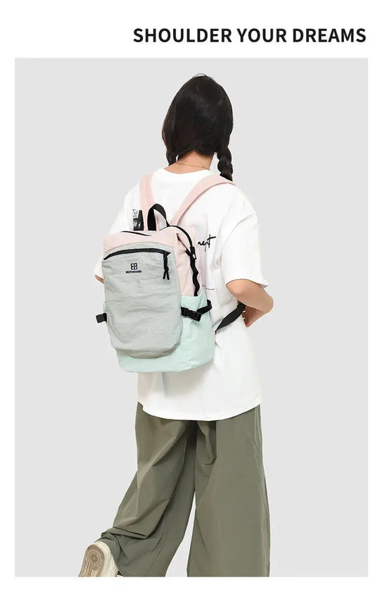 Outdoor-Doppelschulter-Rucksack für Frauen, große Kapazität. Es ist tragbar und geeignet für das Pendeln, Reisen. Es ist ein cas MedSurgery Store für digitale Gesundheit