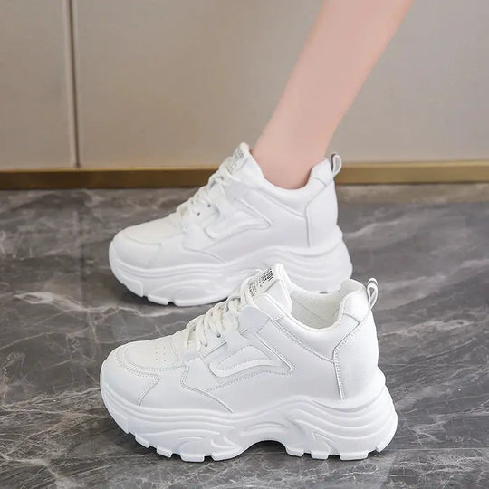 Weiße Plateau-Turnschuhe für Frauen, vulkanisierte Schnürschuhe mit dickem Boden, Pu-Leder, atmungsaktiv, Frühling 2024 MedSurgery Store For Digital Health