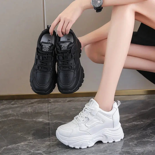 Weiße Plateau-Turnschuhe für Frauen, vulkanisierte Schnürschuhe mit dickem Boden, Pu-Leder, atmungsaktiv, Frühling 2024 MedSurgery Store For Digital Health