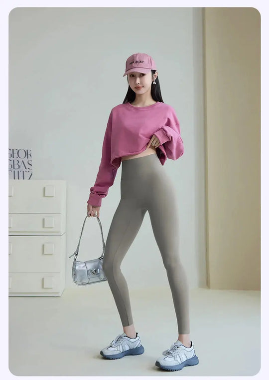BIVIGAOS 2025 Frühling Sommer Neu Rot Pflaume 3D Nackt Gefühl Nackt Haifischhaut Leggings Schlank Frauen Sexy Sport Yoga Push Up Fitness Leggings MedSurgery Store For Digital Health