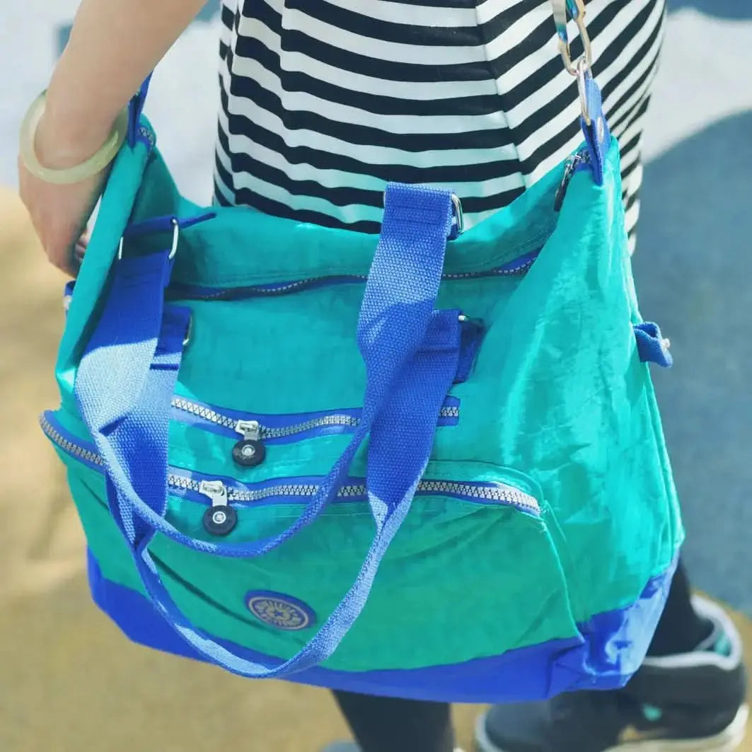 🎒UrbanCare™ Women's Crossbody Bag - Professioneller Stil, leicht und geräumig.