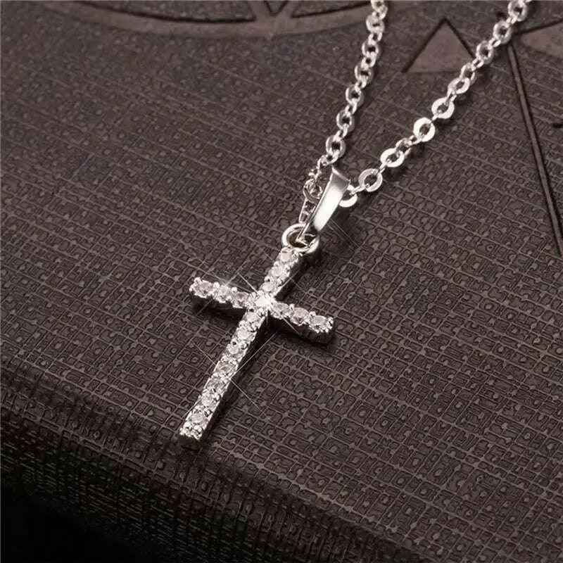 Mode Weibliche Kreuz Anhänger Dropshipping Gold Schwarz Farbe Edelstahl Jesus Kreuz Anhänger Halskette Schmuck für Männer/Frauen