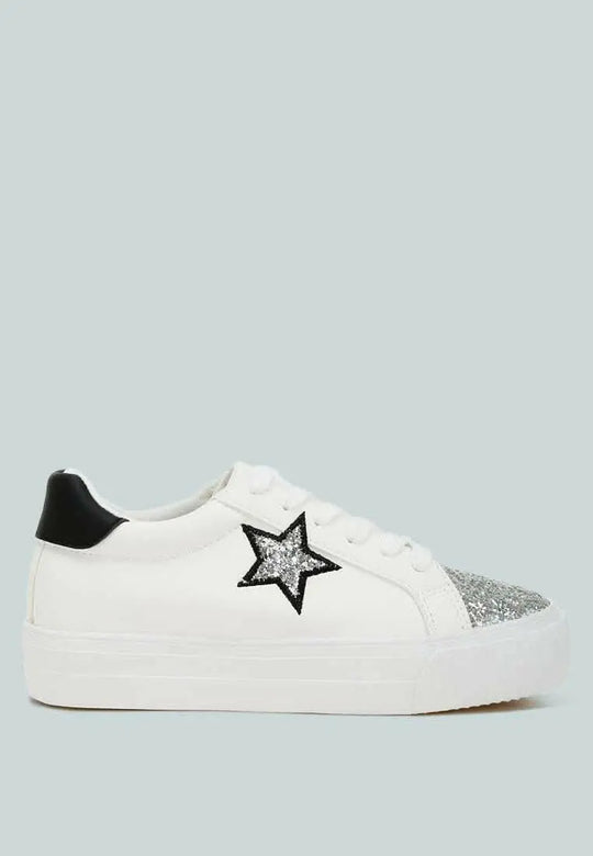 Merida Chunky Glitter - Urban Sneakers mit Metallic-Stern und Plateau.