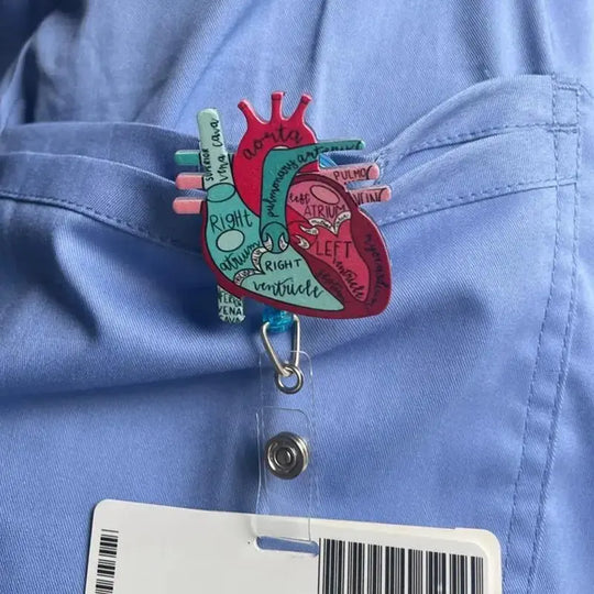 Kartenhalter / Herz-Badge. Handgefertigt, ideal, um Ihren Krankenhausausweis zu zeigen.Bekleidung & ZubehörDersers - fulfillment - serviceMedSurgery Store For Digital Health1005007076049460 - CHINACHINKartenhalter / Herz-Badge. Handgemacht und handgefertigt, ideal um Ihren Krankenhausausweis zu zeigen.
